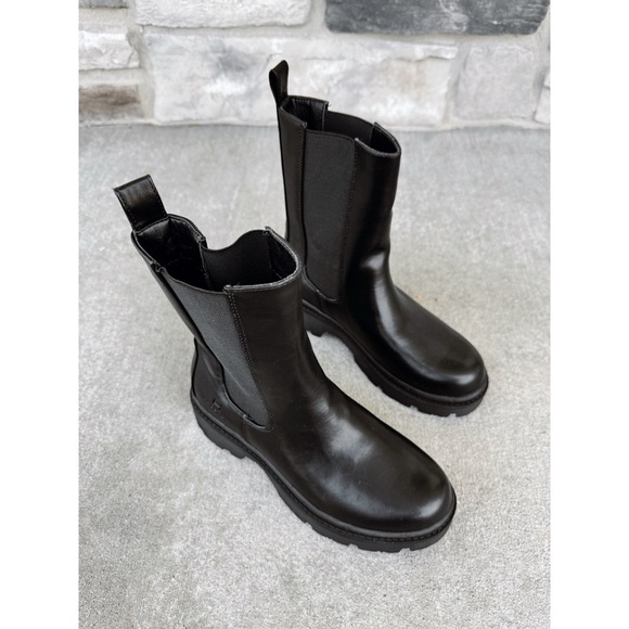 Sz 6 H By Halston Rio Sole Tall Chelsea Boots In Black Vegan Leather NWOT - Picture 2 of 5